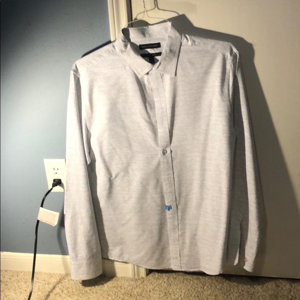 Banana Republic branded shirt. Sized Medium.